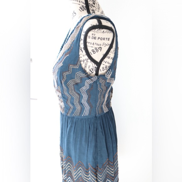 Anthropologie Meadow Rue Embroidered Beaded Chevron Dress blue size 0 - Picture 10 of 11